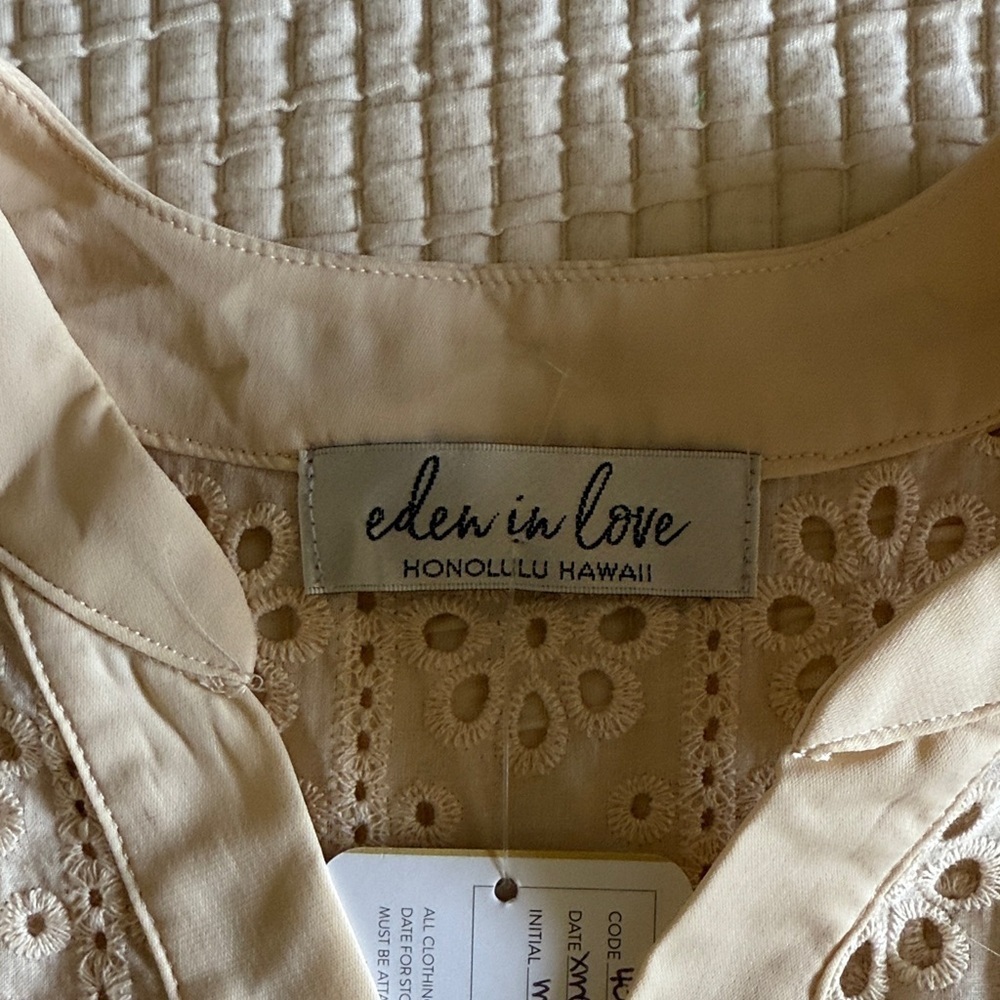 Eden in Love cream Lace Blouse / M - Picture 2 of 8